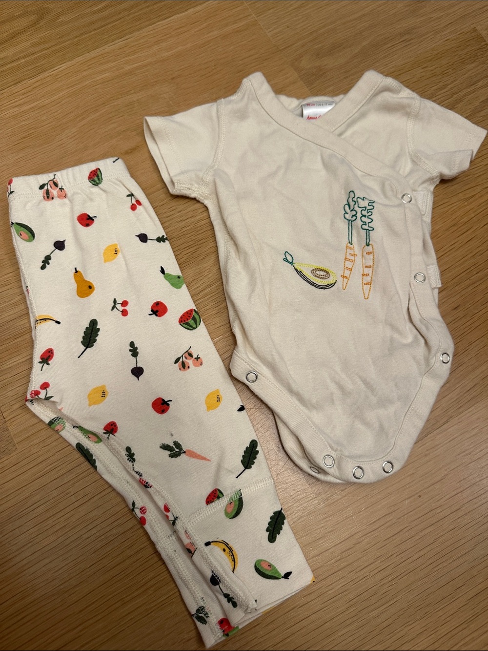Hanna Andersson Cream Bodysuit & Fruit Print Pants Set